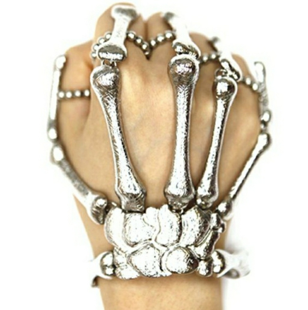 Skeleton Hand Bracelet - Picture 4 of 5